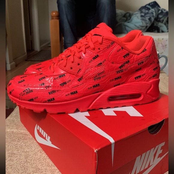 Nike Air Max 90 SE Ltr GS All Print Logo Bright Crimson size 10.5 Women - Picture 1 of 11